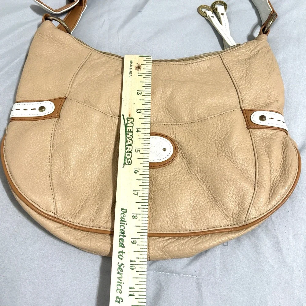 Stone Mountain Genuine Leather Light Tan Hobo Shoulder Bag